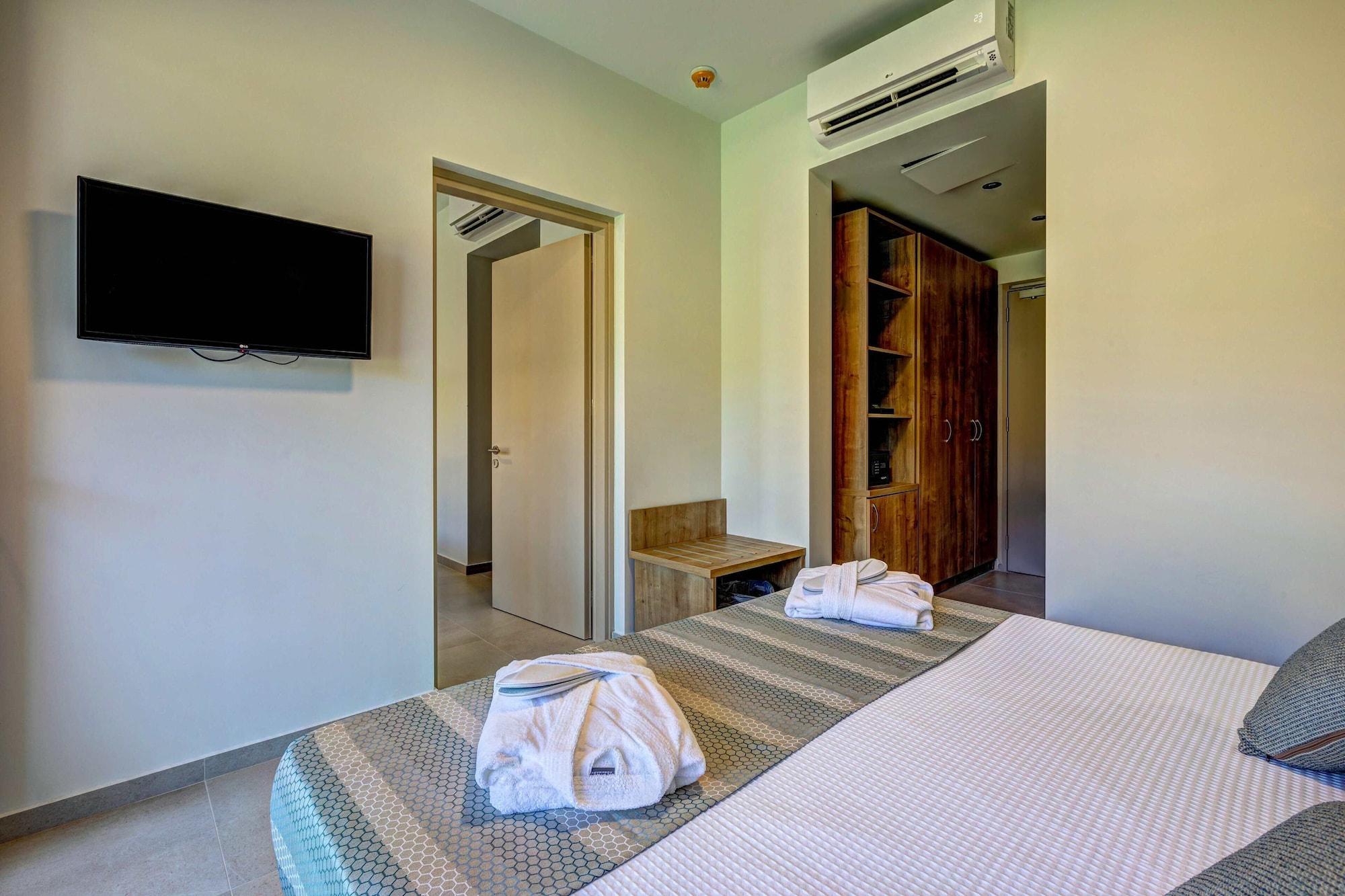 White Olive Elite Laganas Otel Dış mekan fotoğraf