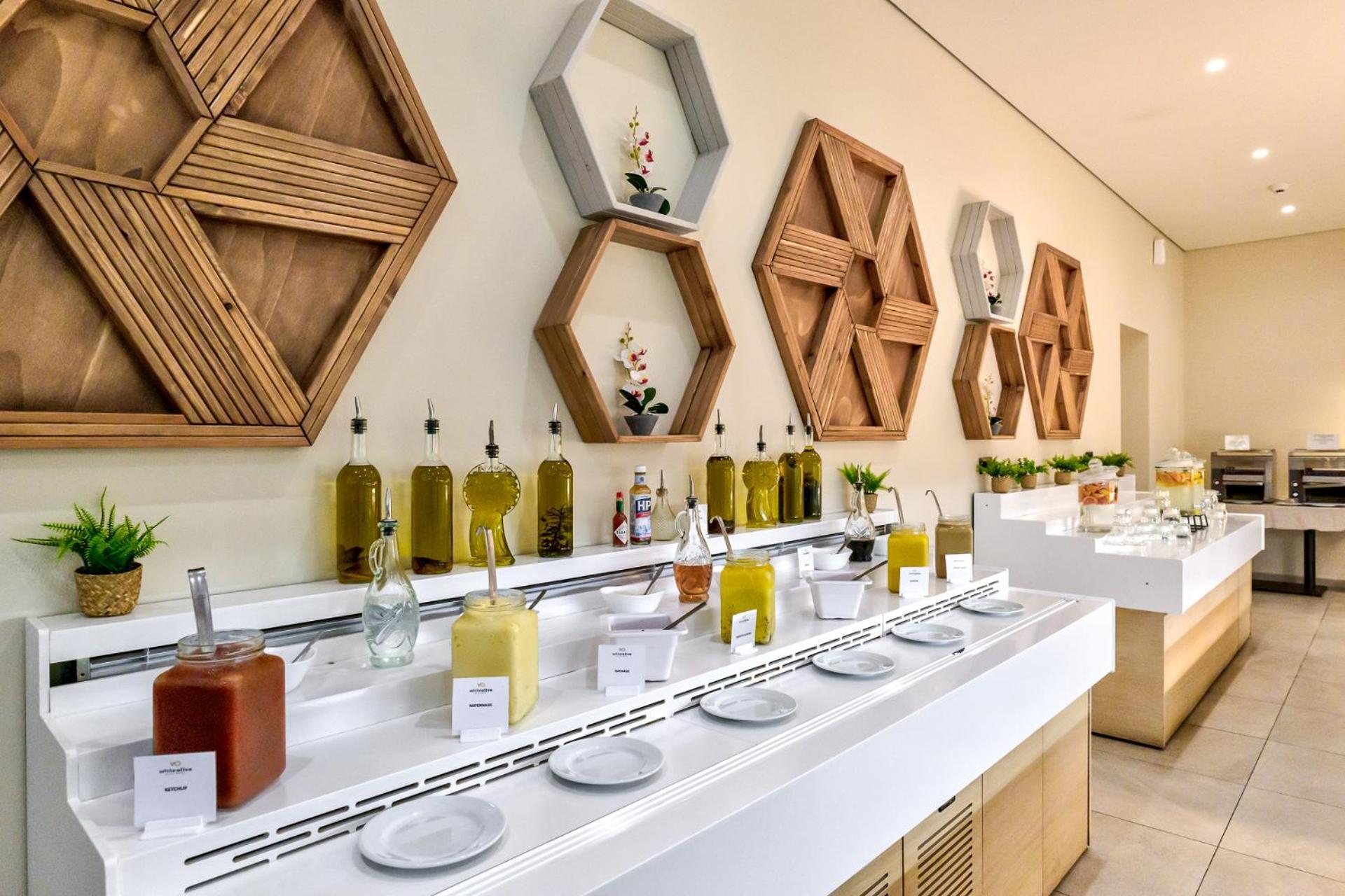 White Olive Elite Laganas Otel Dış mekan fotoğraf